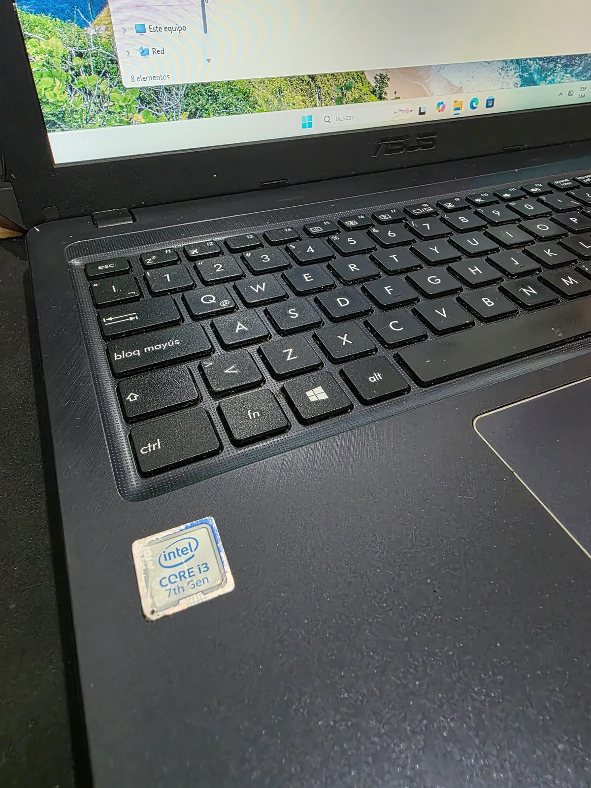 Miniatura Asus Vivobook / i3 7TH / 8gb / 256gb / 15.6''