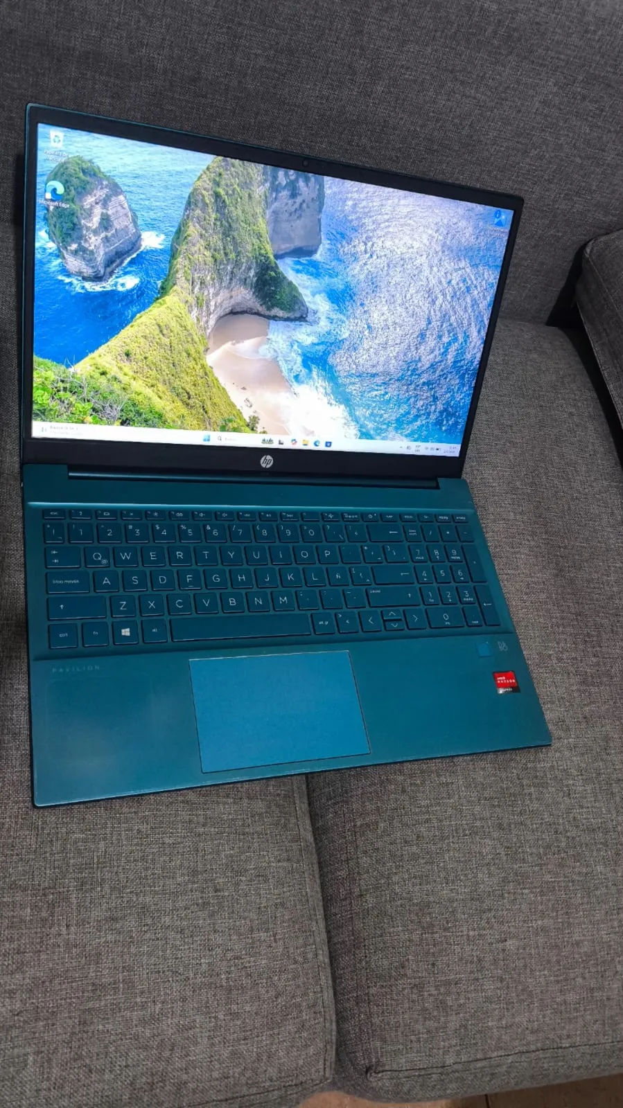 Miniatura Hp Pavilion, R7 4700U, 16gb Ram, 512gb SSD, 15.6"